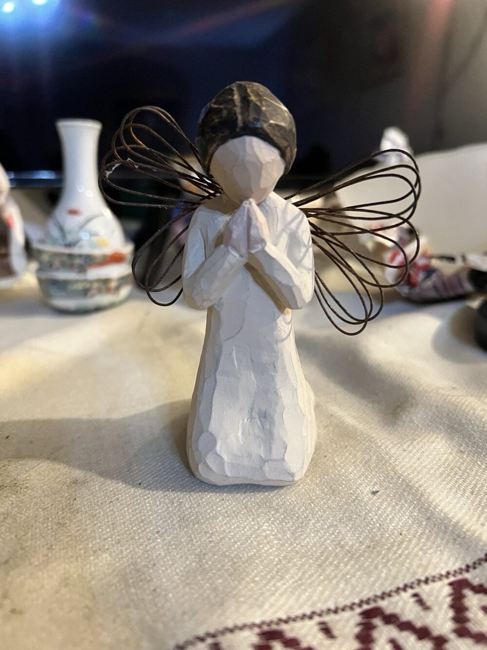 1999 Willow Tree Angel of Prayer Kneeling Lordi Demdaco Figurine